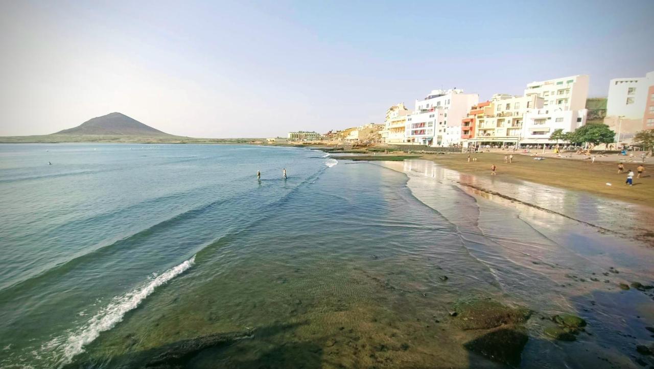 Alquilaencanarias El Medano Blanquitos Nice Terrace Exterior photo